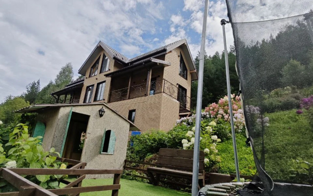 Radevichi Guest House