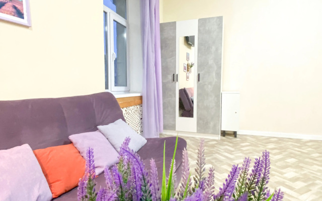 Happiness Live in the center of Sevastopol Apartment