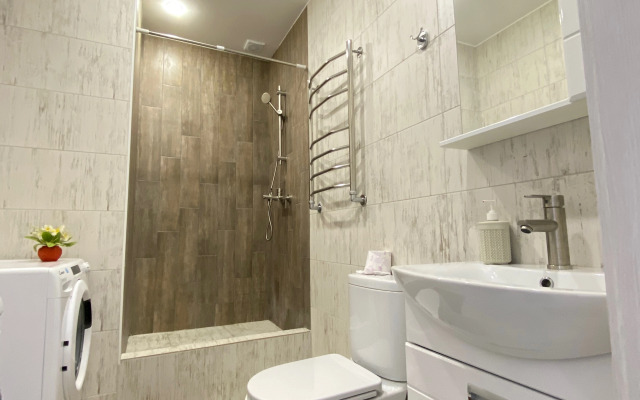 V 100 m ot Morya Centralnoy Sochi Flat