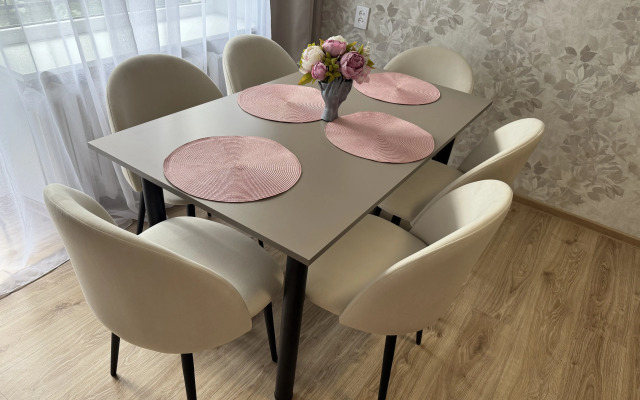 V samom Serdtse Kyonigsberga Flat
