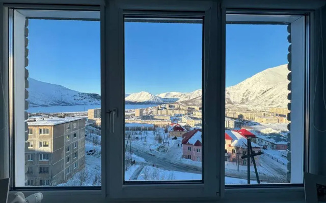 Komfortnaya studiya ryadom so sklonom Flat