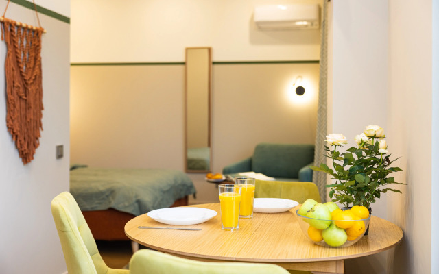 Stylish studio on Turchinsky 35 Apartment