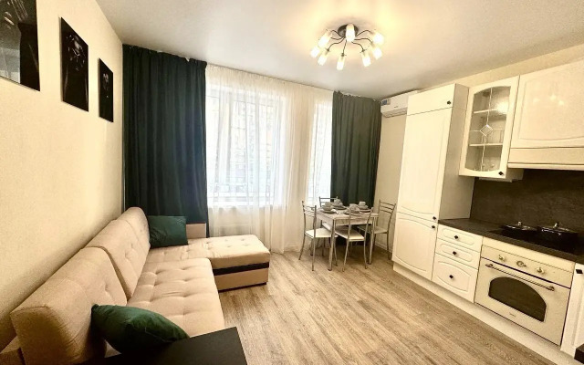 Квартира Светлая Студия с Большой Кухней