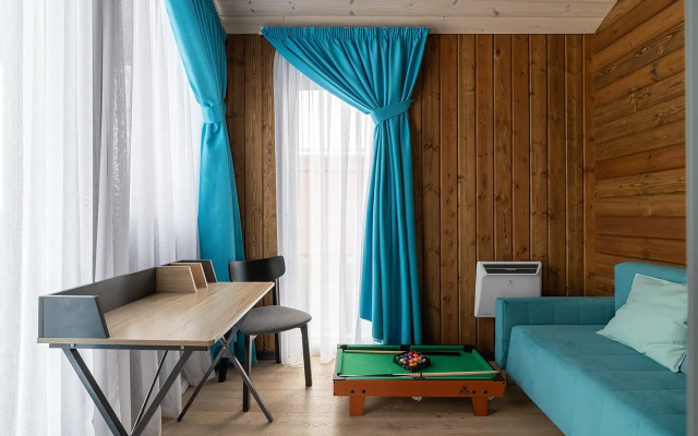 Zeleny Lug Private house