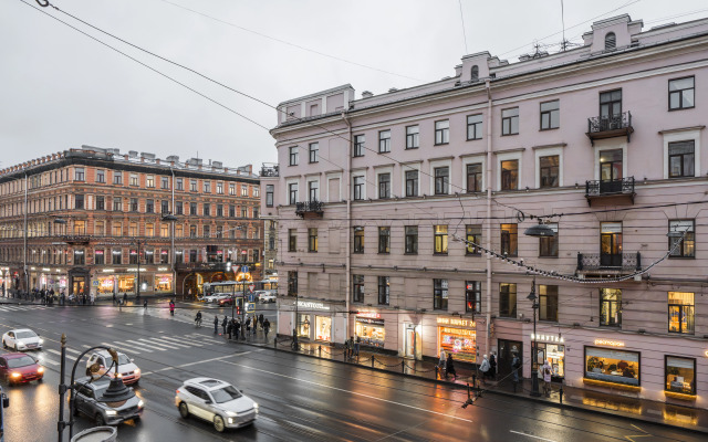 Апартаменты Уют с видом на Невский