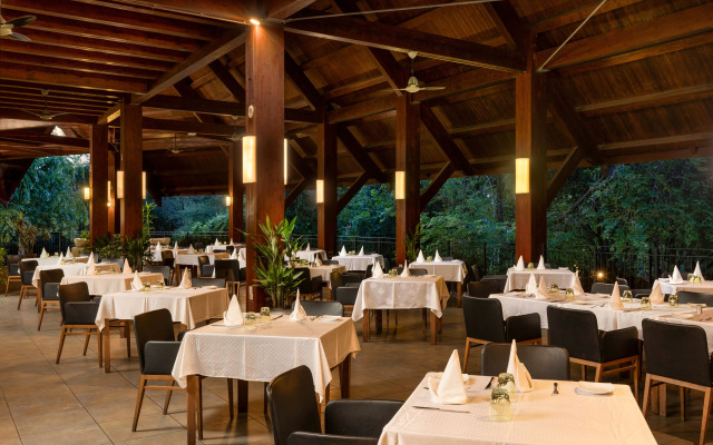 Occidental Paradise Dambulla Hotel