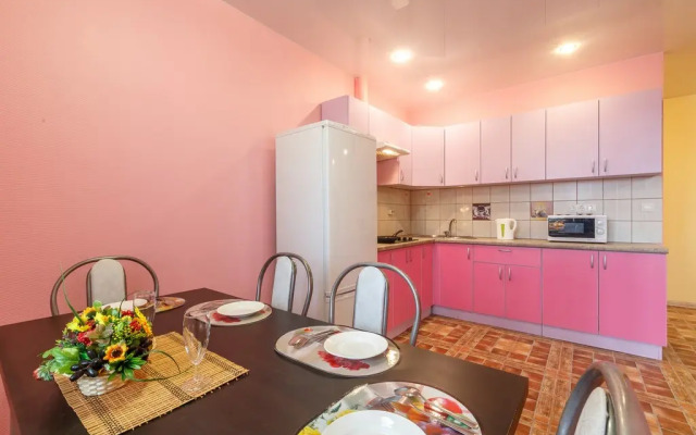 Квартира от компании Хоум Отель на Луначарского 5