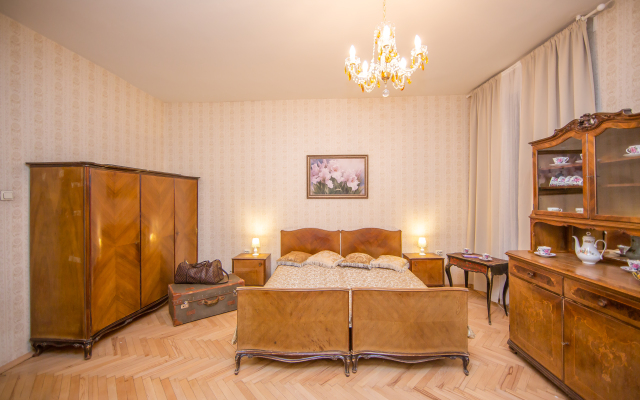 Апартаменты St. Isaak's 4 bedroom & 3 bathroom