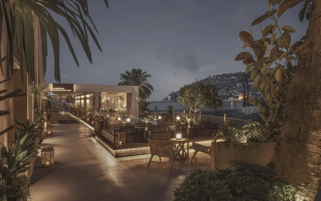 En Vie Beach Boutique Hotel