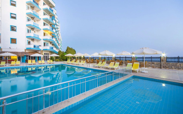 Club Sun Paradise Hotel