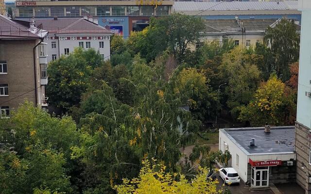 Просторная Двухкомнатная Квартира на 6 гостей в Центре Уфы ТЦ Мир Аграрный Университет