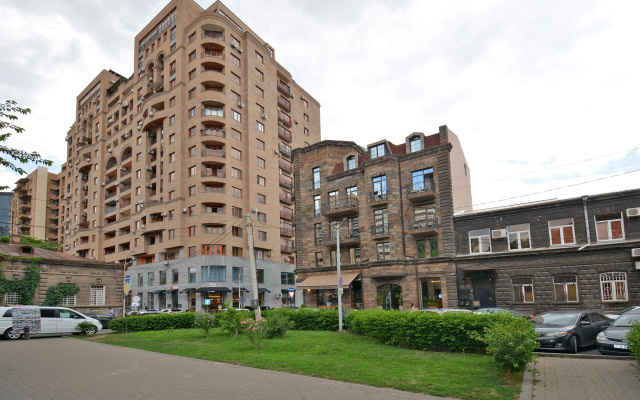 2-K v Novostroyke, Ulitsa Pavstosa Byuzanda, Bu955 Flat