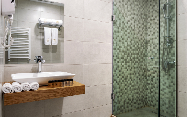 Auroom Resort Hotel