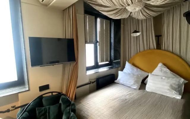 Na Dayev Apartments