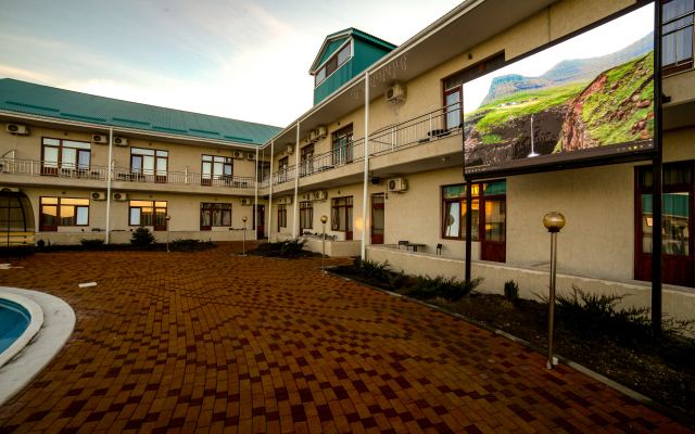 Akvamarin Hotel