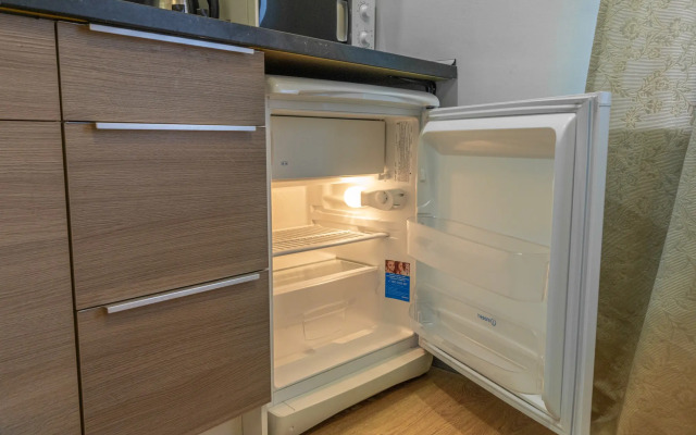 Na Lomonosovskoy Flat