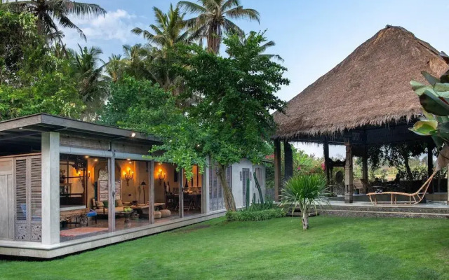 Вилла Beach Walk Villa Pryaniki