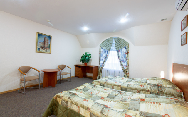 Evrika Hotel