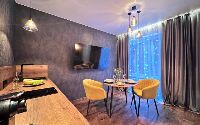 Apartamenty UHIKAL'̱NAA STUDIA S MINI-BASCEJHOM NA DVOIH!