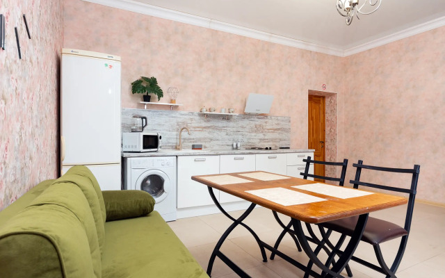 Квартира ШикаЛад КМВ просторная квартира на пр-те  Кирова