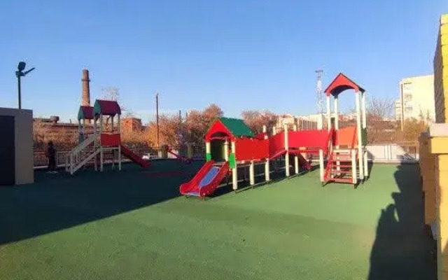 V Tsentre Omska Zhk Utinaya Gora Flat