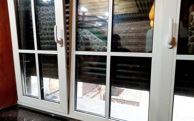 Srednevekovaya Berloga Vozle Taverny S Otdelnym Vkhodom Apartments
