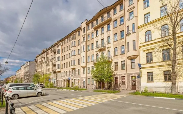 Квартира 4-комнатная Квартира на Васильевском Острове