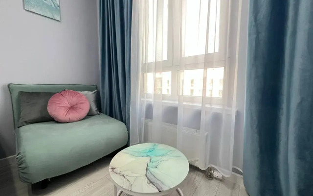 Trekhmestnye s Vidom na Reku Flat