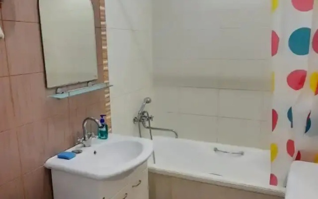 Квартира Уютная с большой кухней и лоджией в центре