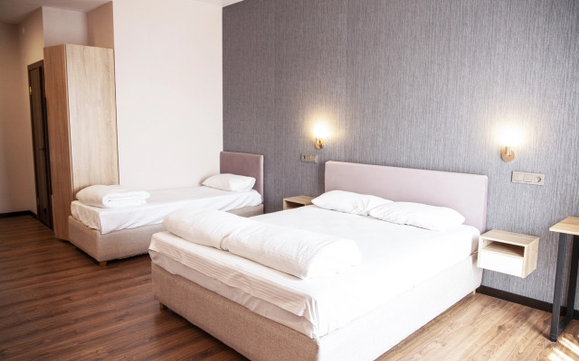 Отель Мона Лиза