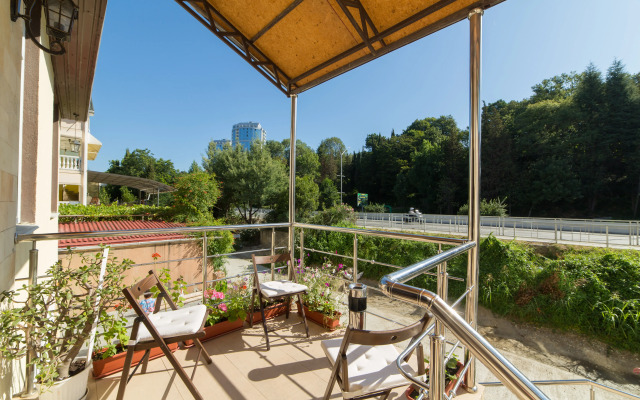 Na Lenina 221/6 Apartments