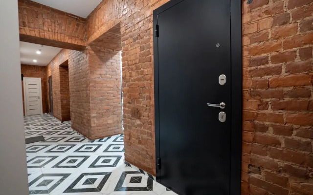 Atmosfernaya Studiya U Tavricheskogo Flat
