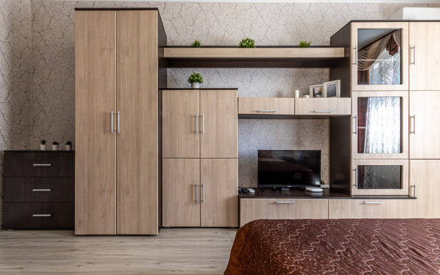 V topovoy lokatsii s vidom Apart-Otelika u parka Galitskogo Flat