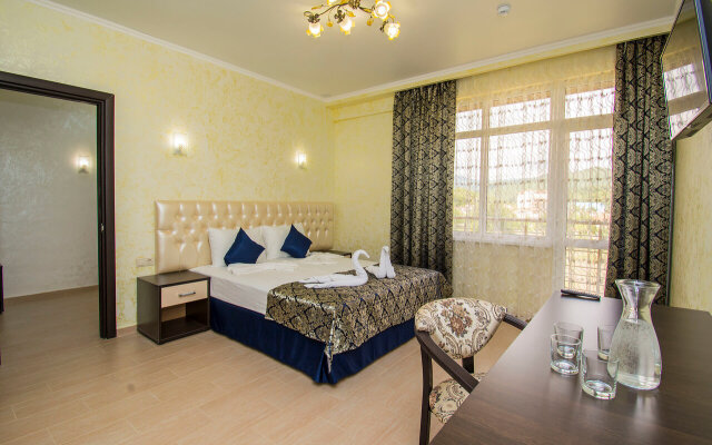 Grand Noy Hotel