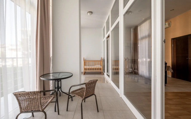 Komfort Olimpik Na Bulvare Nadezhd Apartments 3