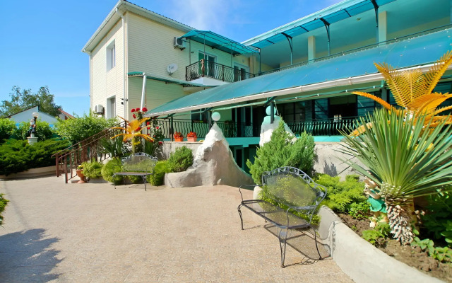Tri Bogatyirya Guest House