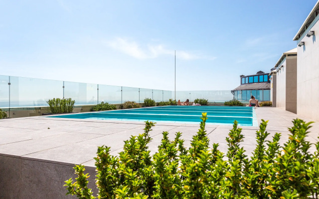 Апартаменты Метрополь Бриз Delux Lamare с Видом на Море