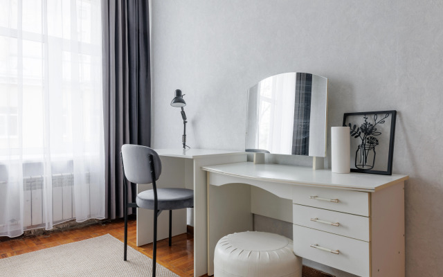 Апартаменты 3 спальни на Мойке