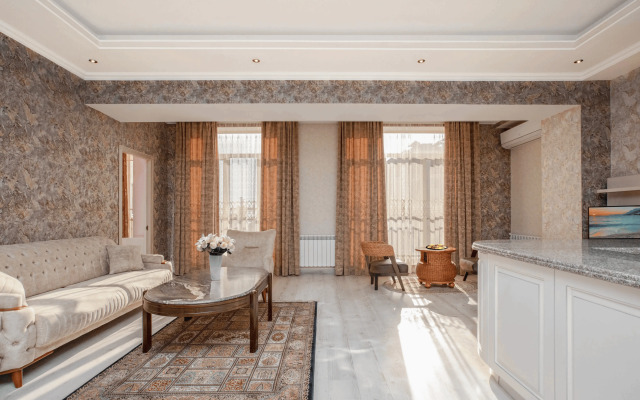 On Buzand Str. 13-109/1 Apartments