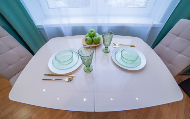 Апартаменты Бажова 68