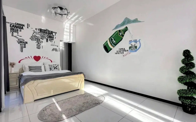 Yevrodvushka v Tsentre Flat