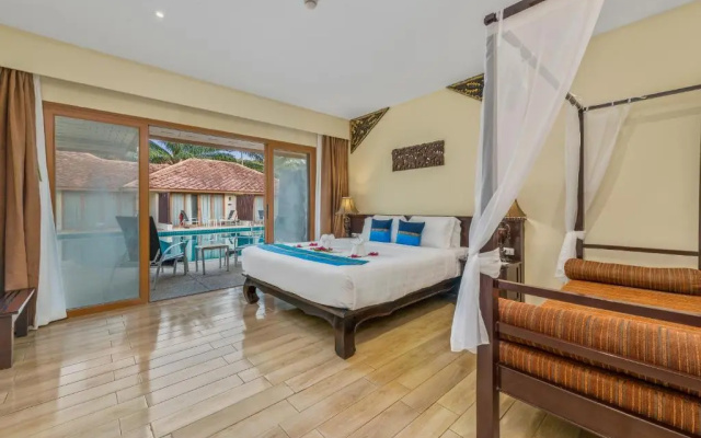 Blue Bay Beach Resort - Access to Pool and Beach-Phuket & Krabi