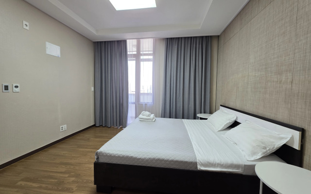 2j Etazh S Shikarnym Vidom Na Mechet, Ryadom S Posol'stvom SSHA Apartment