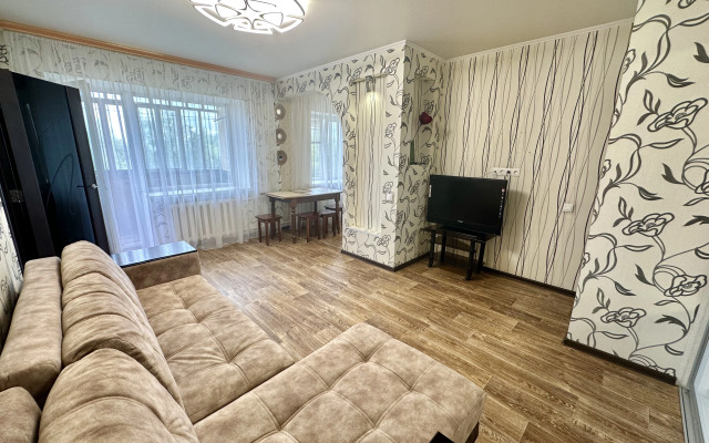 Dvushka Ryadom S Tsentrom Flat