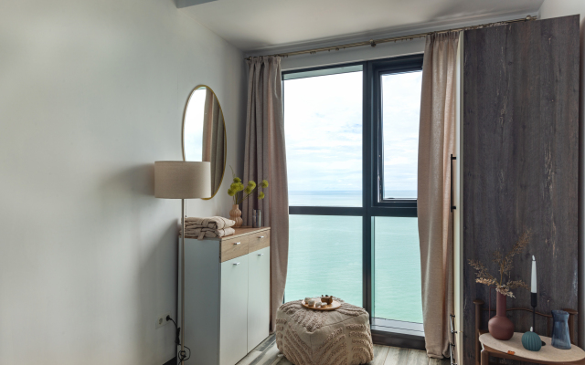 Ocean Breeze Retreat - honeymoon sea view resort Apartments