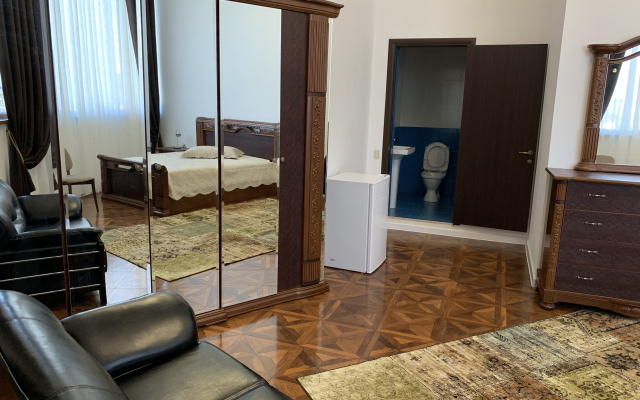 Arbat Hotel