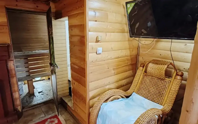 Частный дом г.Владивосток, ул.Джамбула, д.5 до 12 гостей