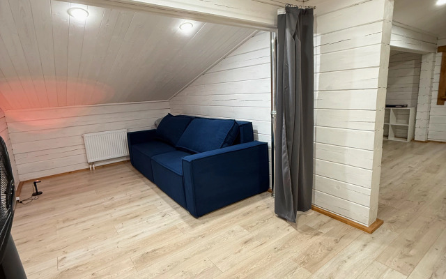 Частный дом Белый и сосны