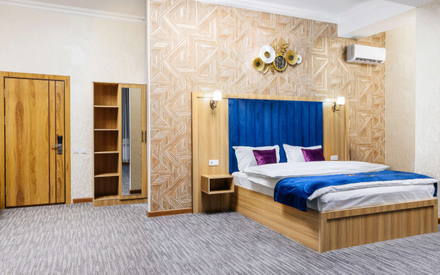 Royal Sebzor Expo Hotel