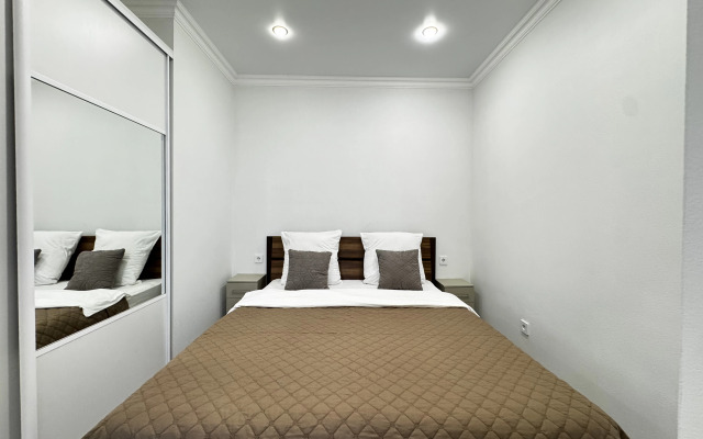 Квартира Дизайнерская евродвухкомнатная квартира в центре города